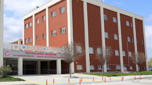 Isparta'da ​Engelsiz Ağız ve Diş Sağlığı Hastanesine “Erişilebilirlik Belgesi” Verildi