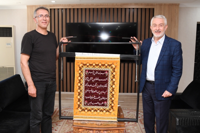 Isparta'da Fatiha Suresi ilmek ilmek halıya işlendi