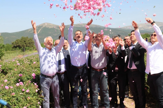 ISPARTA'DA GÜL TURİZMİ BU YIL HAREKETLİ GEÇTİ