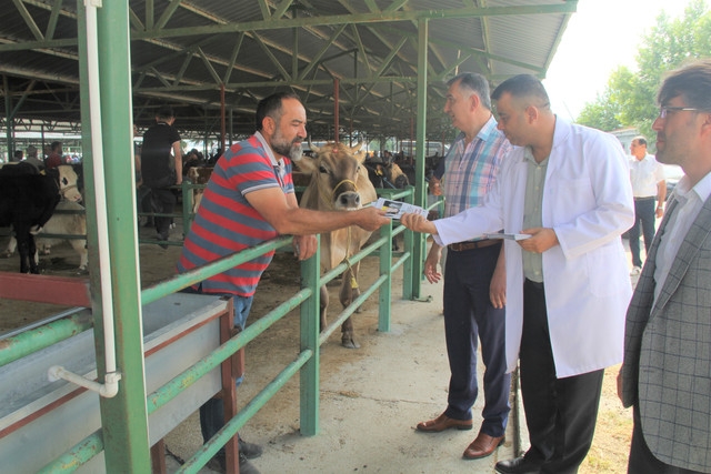 Isparta'da Hayvan Pazarlarında Kurban Bayramı Denetimleri