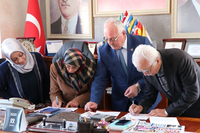 Isparta'da huzurevi için 75 Bin TL  yardım yaptı