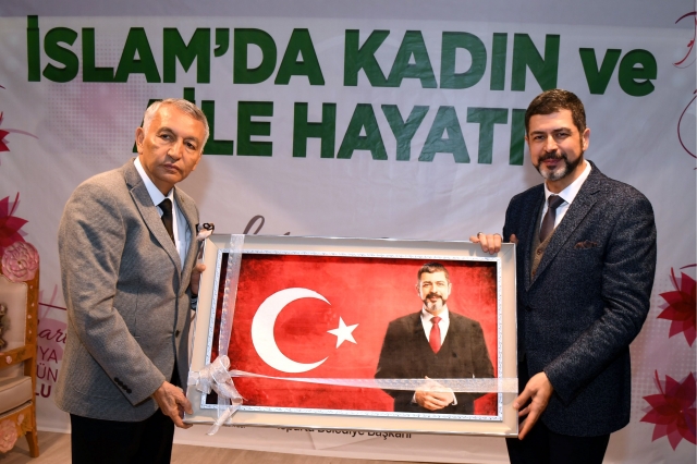 Isparta'da ‘İslam’da Kadın ve Aile Hayatı’ konferansı