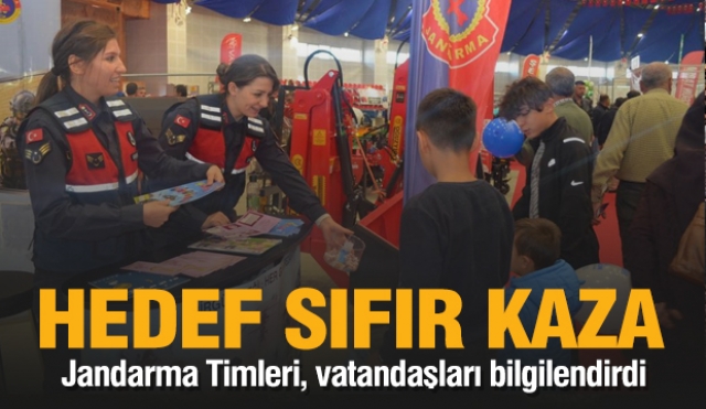 ISPARTA'DA JANDARMA FUARA KATILAN VATANDAŞLARI BİLGİLENDİRDİ
