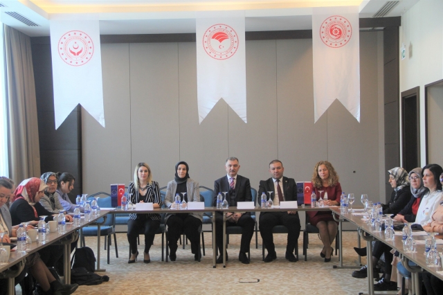 Isparta'da Kadınları Güçlendiren Kooperatifler İçin Eğitimler Başladı!
