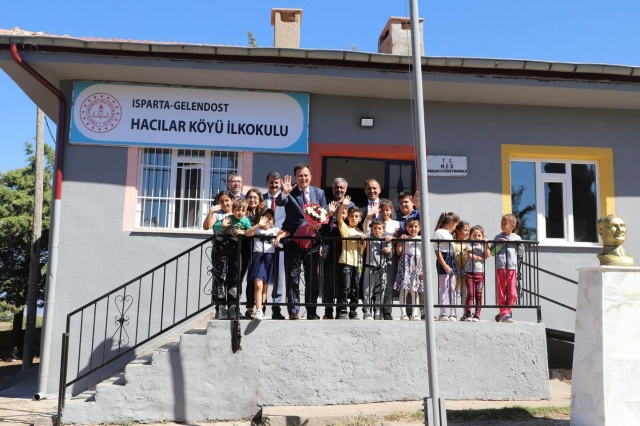 Isparta'da Köy Yaşam Merkezleri Hızla Artıyor: Köylerde Eğitim ve Sosyal Etkinlikler Canlanıyor