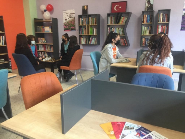 Isparta'da "Kütüphanesiz Okul Kalmayacak" Projesi 