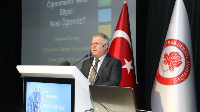 Isparta'da Prof. Dr. Durmuş Günay’dan Öğrenmeye Dair İpuçları