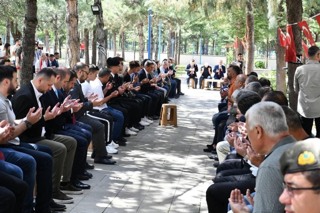 Isparta'da Şehitlerimiz Kabirleri Başında Anıldı