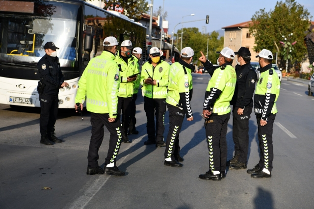 Isparta'da üst düzey kontrollü sosyal hayat denetimleri