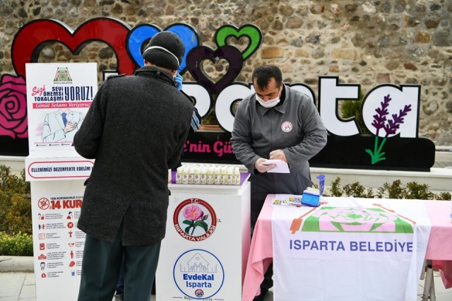 Isparta'da yaklaşık 36 Bin maske dağıtıldı
