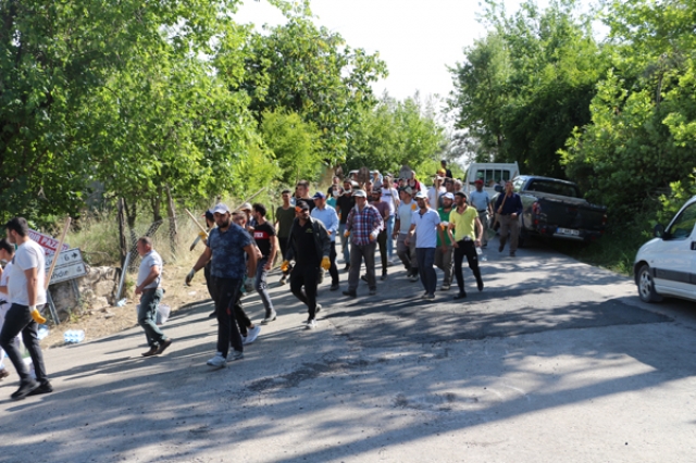 ISPARTA'DA YANGIN BÖLGELERİNE ARAÇ GİRİŞ ÇIKIŞLARI YASAKLANDI