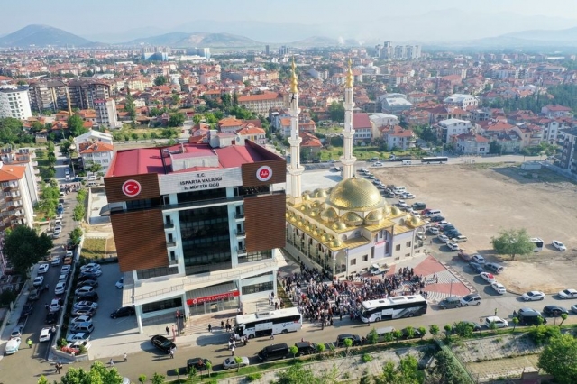 Isparta'daki Hacı Adaylarımız Yola Çıktı