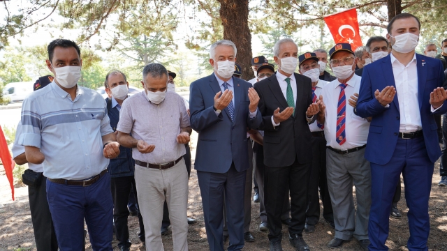 Isparta'dan Birlik beraberlik içerisinde ülkemizin arkasındayız mesajı