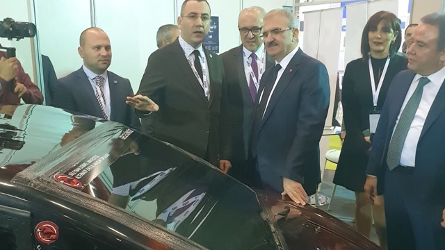 Isparta'nın elektrikli otomobili fuarda tanıtıldı