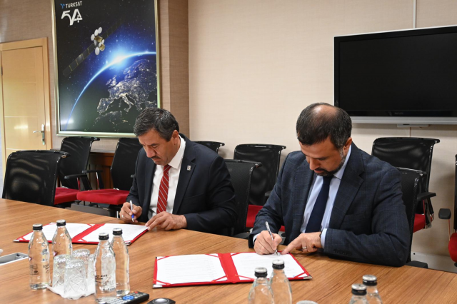 ISUBÜ, TÜRKSAT ile İkili İşbirliği Protokolü İmzaladı