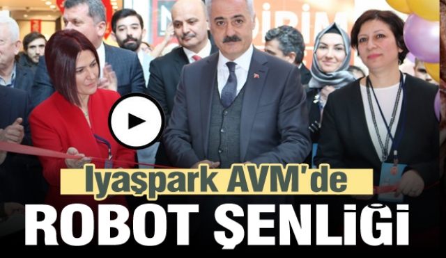 Iyaşpark AVM’de Robot Şenliği