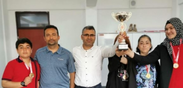 Kadir Boylu Ortaokulu geleneği bozmadı