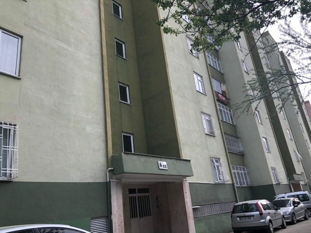 Kahramanmaraş'ta apartmanın 4. katından düşen çocuk ağır yaralandı