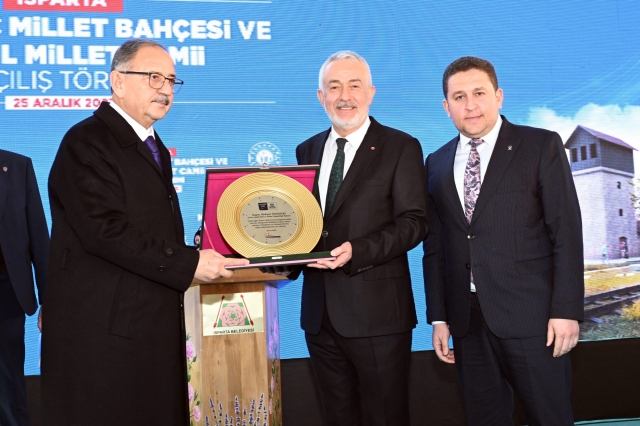 Karaağaç Millet Bahçesi ve 100’üncü Yıl Millet Camii Hizmete Açıldı