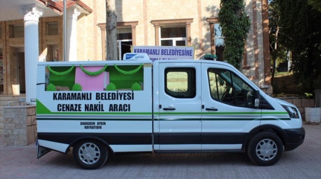 Karamanlı Belediyesine cenaze nakil aracı hibe edildi 