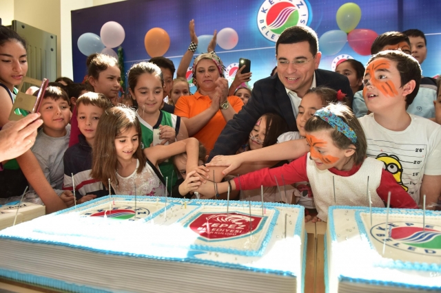 Kepez’den 135 öğrenciye doğum günü 