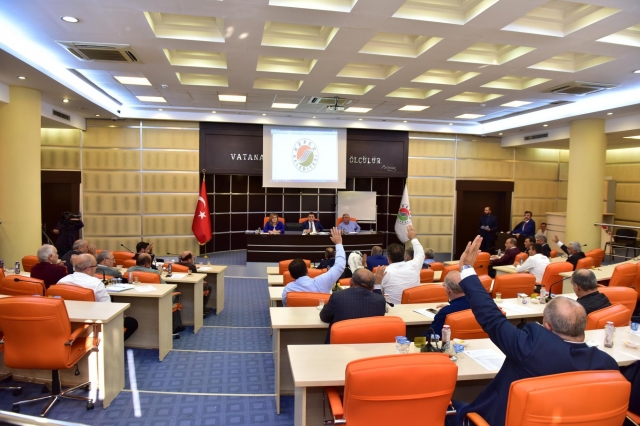 Kepez’den STK’lara Neşet Ertaş binası   
