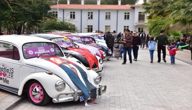 Klasik otomobiller Kepez’de buluşuyor 