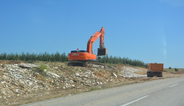 Korkuteli-Bucak Duble Yol yapımı başladı   
 