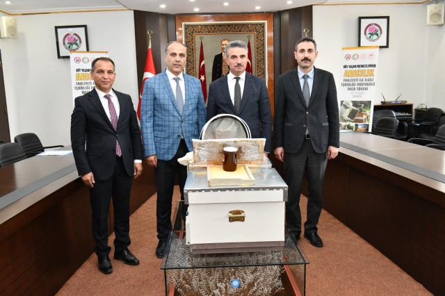 KÖYDEN KENTE GÖÇÜ ÖNLEME ADINA DESTEKLER DEVAM EDİYOR