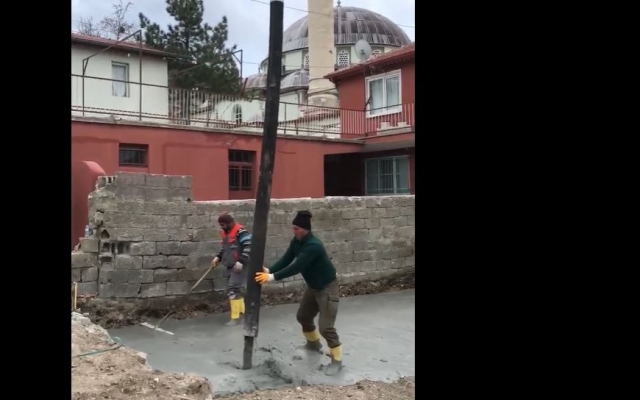 Küçük Hacılar Muhtarlığı'ndan Kız Kuran Kursu ve Dini Kreş İçin Temel Atma Töreni Gerçekleştirildi