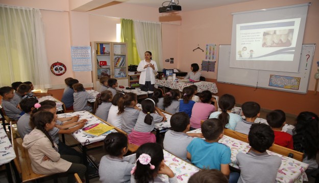 lkokul öğrencilerine diş sağlığı eğitimi   