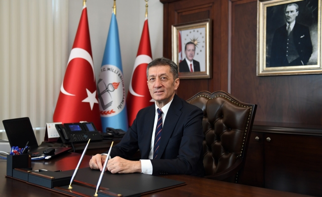 MEB lise öğrencileri için ikinci "Soru Destek Paketi"ni erişime açtı