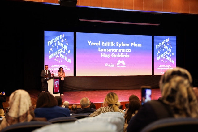 MERSİN BÜYÜKŞEHİR BELEDİYESİ’NDEN
“EŞİTLİKTE BİRLİK, HERKESE EŞİTLİK”
ADINA ÖRNEK ÇALIŞMA!