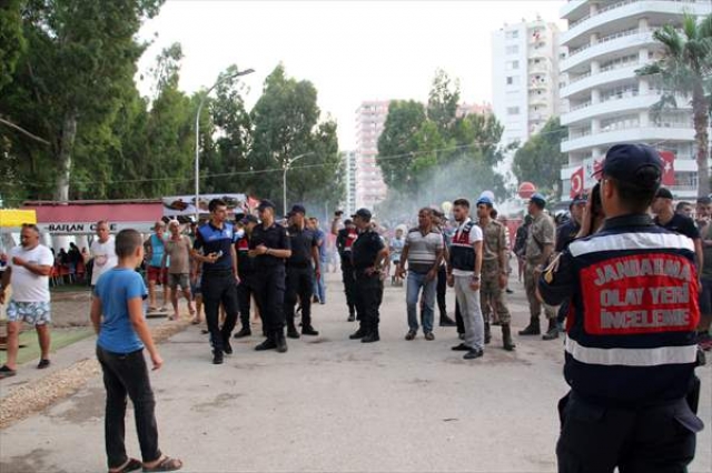 Mersin'de sahilleri işgal eden işletmeler kaldırılıyor