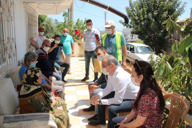  Mersin'de şehit anneleri ve "asırlık çınarlar"a Anneler Günü ziyareti
