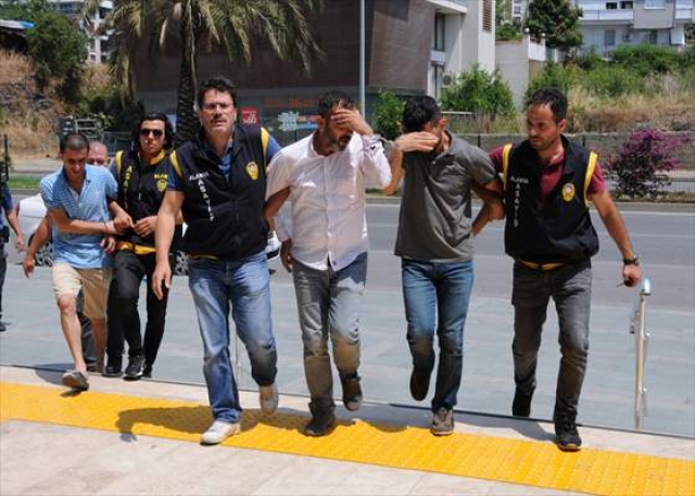 ​Mersin'de yakalanan 3 hırsızlık şüphelisi tutuklandı