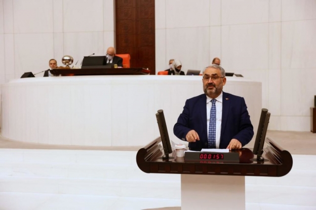 Milletvekili Etyemez: İstiklal Marşı, Teslimiyete Karşı Hürriyettir 