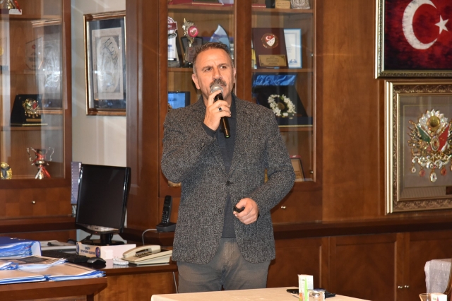 MİLLİ EĞİTİM MÜDÜRÜ AHMET ARMUTOĞLU
EĞİRDİR BELEDİYE MECLİSİNE BRİFİNG VERDİ