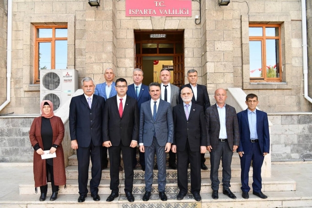 Muhtarlar, Vali Baruş'u 19 Ekim Muhtarlar Günü Dolayısıyla Ziyaret Etti