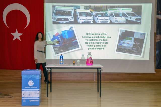 Öğrencilere geri dönüşüm anlatıldı   