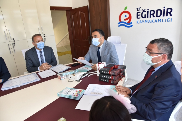 ÖĞRETMENLERİMLE OKUYORUM PROJESİ ÖDÜL TÖRENİ GERÇEKLEŞTİRİLDİ