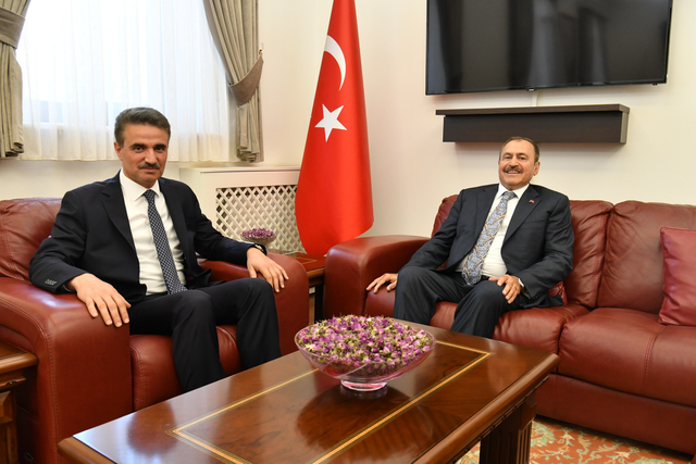 Orman ve Su İşleri Eski Bakanı Eroğlu, Isparta'ye geldi