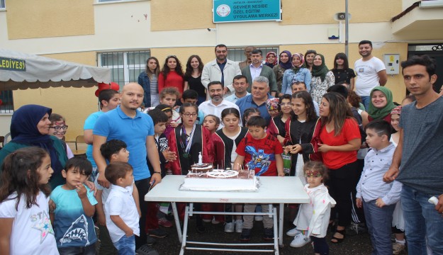 Özel çocuklardan mezuniyet coşkusu 