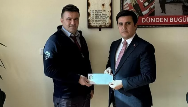 Özel Halk Otobüsü Şoförü Mehmet Özçelik Ödüllendirildi