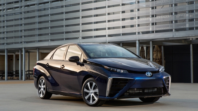 Paris taksileri, hidrojen yakıtlı Toyota Mirai oluyor