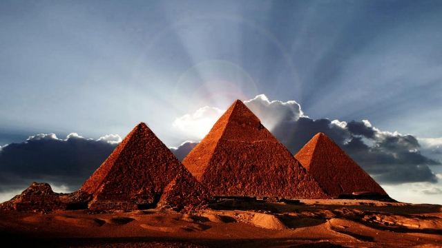 Piramitler Nasıl İnşa Edildi? İşte bazı teoriler...