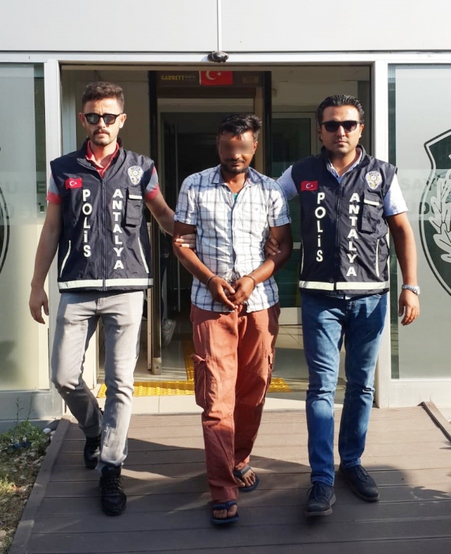 Plakasız çalıntı motosiklet, şase numarasından tespit edildi    