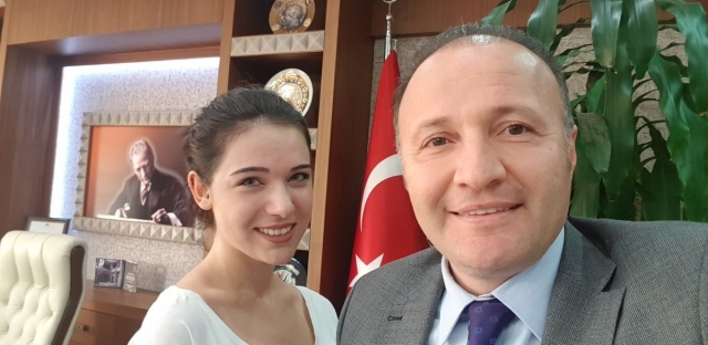 Rektör, 'ağızlarına biber mi sürelim' cevabını verdiği öğrenciyle bir araya geldi 