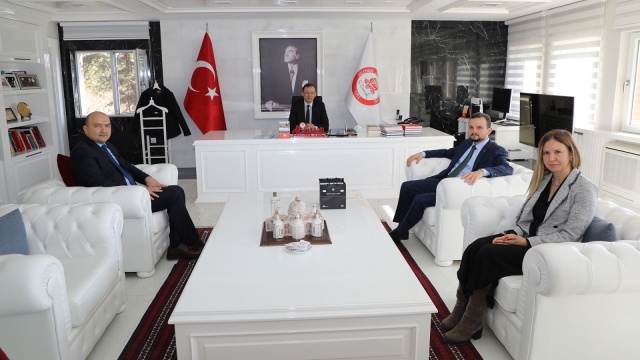 Rektör Çarıkçı, Türkiye Ulusal Ajansı Başkanını Makamında Ağırladı