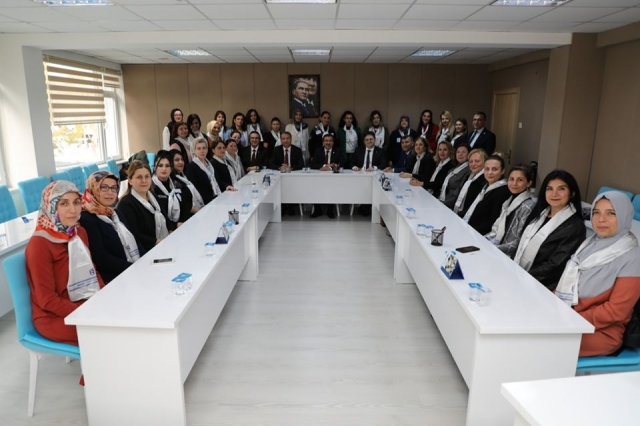 Rektör Diler, “Kadınlar başımızın tacıdır”